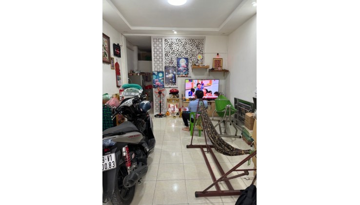 BÁN NHÀ 2 TẦNG 3PN - HẺM XE HƠI CHIẾN LƯỢC - GIÁP RANH Q6 & TÂN PHÚ - 38M2 GIÁ NHỈNH 3 TỶ